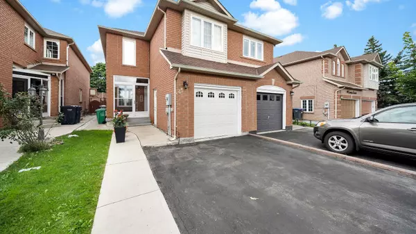 Brampton, ON L6Y 5A4,45 Lauraglen CRES