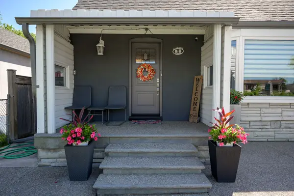 Toronto W10, ON M9W 4K7,2155 Kipling AVE