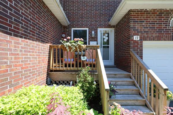 Lambton Shores, ON N0M 1T0,55 LAKE RD #17