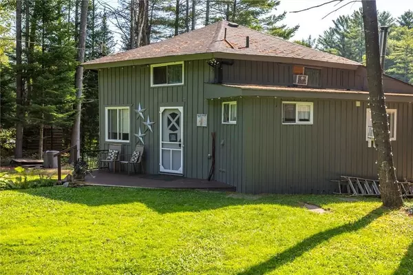 Kawartha Lakes, ON K0M 2L0,23 Hoskin RD