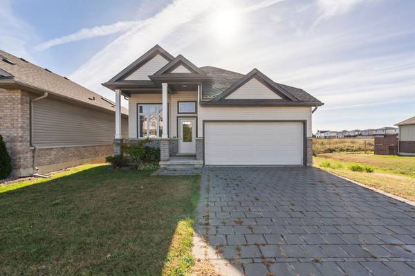 44 Abbott ST, Strathroy-caradoc, ON N7G 0B7