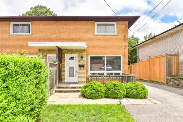 Cambridge, ON N3H 2X9,1027 Bernhardt ST