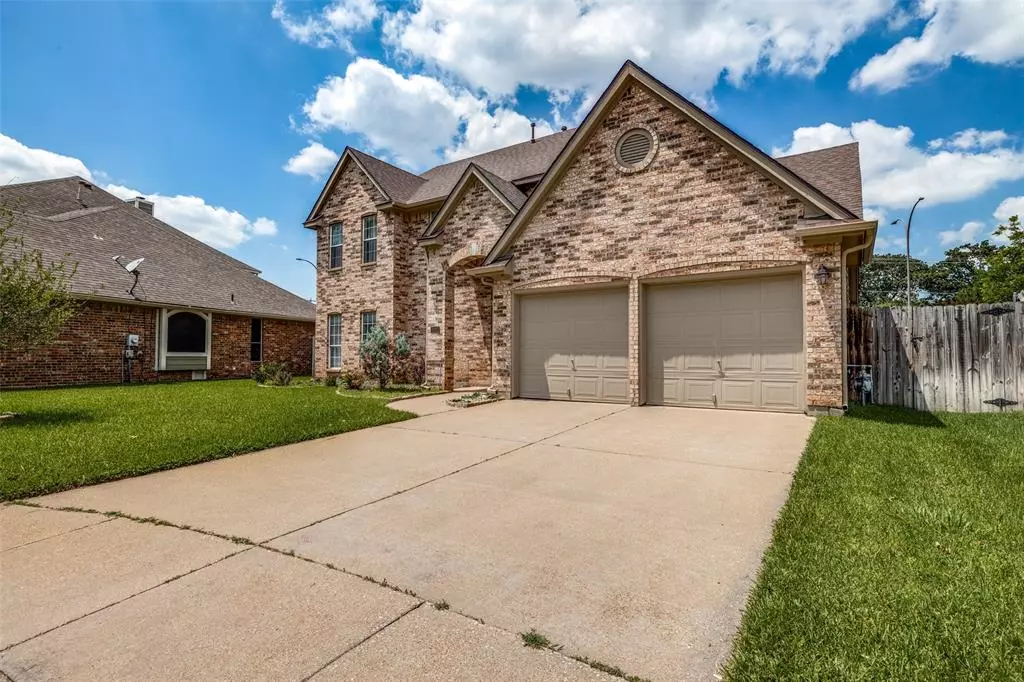 Arlington, TX 76001,2103 Pinwood Circle