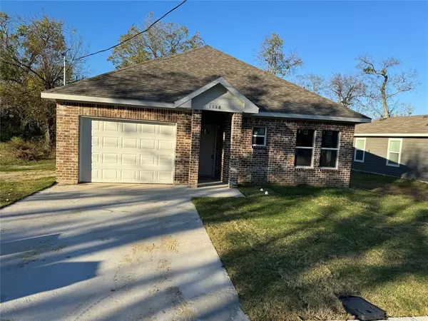 1118 Jones, Greenville, TX 75401