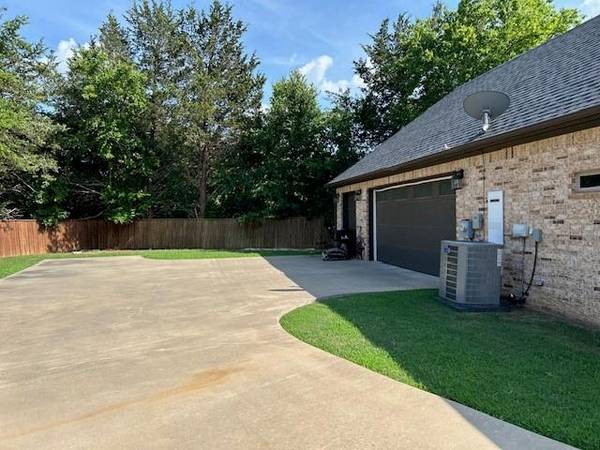 Denison, TX 75020,3647 Rosewood Drive