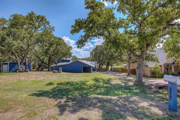 7299 Hickey Road, Azle, TX 76020