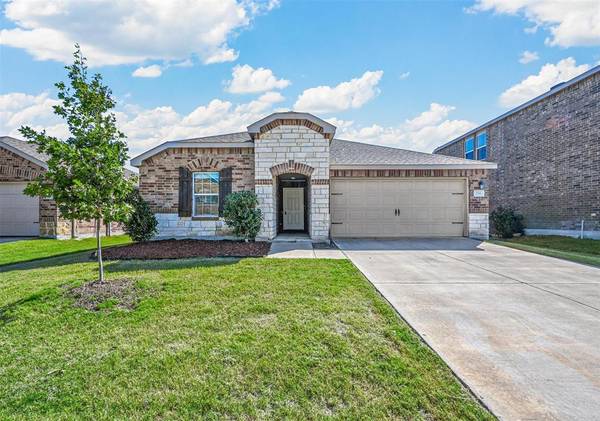 2206 Heaton Street,  Forney,  TX 75126