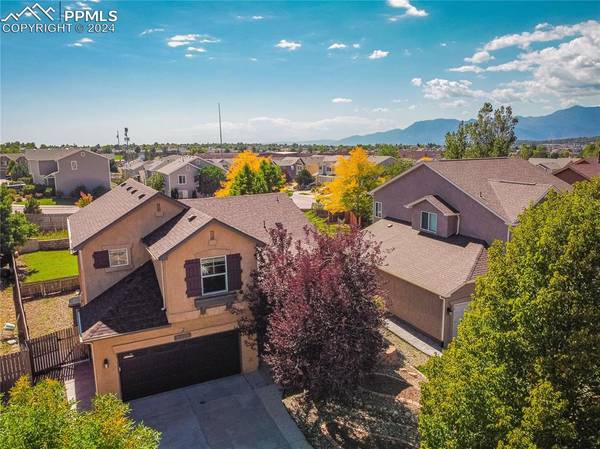 4086 Ascendant DR, Colorado Springs, CO 80922