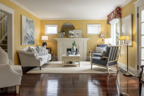 Milton, ON L0P 1B0,139 Campbell AVE W