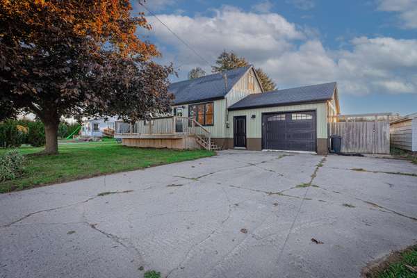 8548 CENTENNIAL RD, St. Thomas, ON N5R 3S6