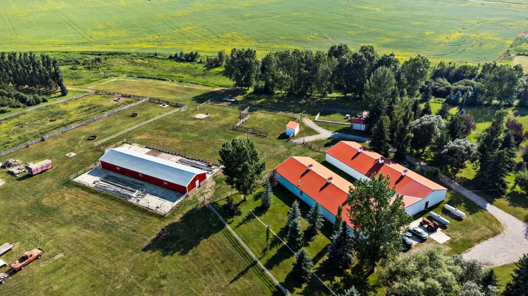 253067A Township Road 230, Rural Wheatland County, AB T1P 0T2