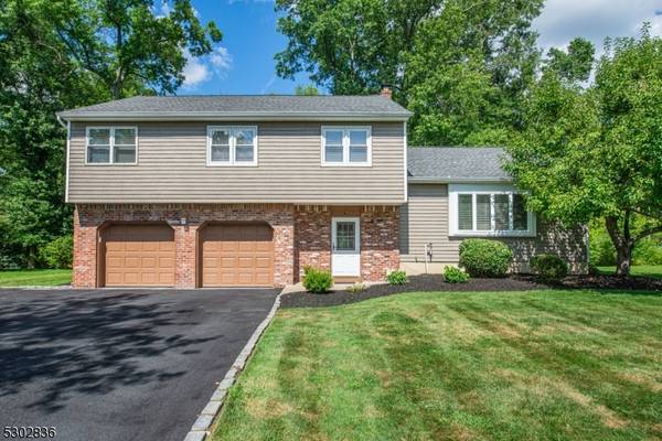 5 Edgemount Rd,  East Hanover Twp.,  NJ 07936