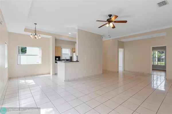 Pembroke Pines, FL 33025,1467 SW 85th Ter