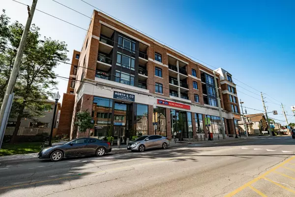 Whitchurch-stouffville, ON L4A 4R3,6235 Main ST #208