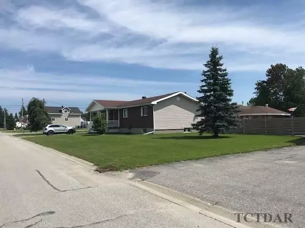 Kapuskasing, ON P5N 2W1,109 MILL ST