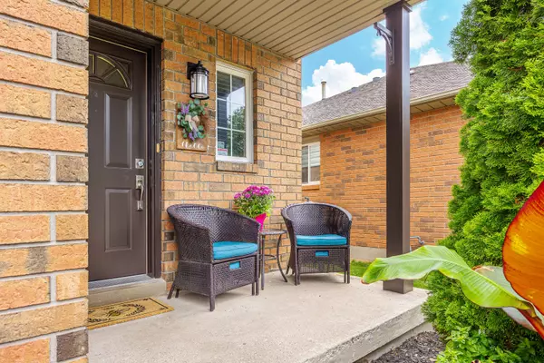 St. Catharines, ON L2N 7R3,6 Jordan CT