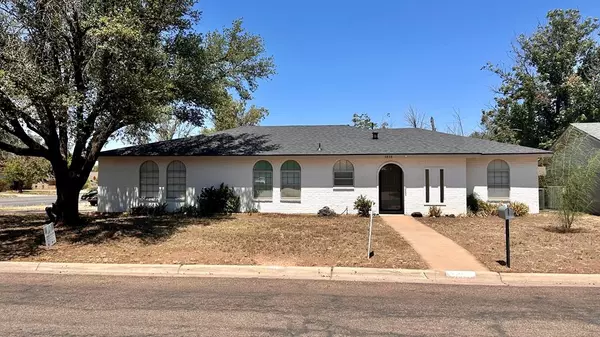 3858 High Meadow Dr, San Angelo, TX 76904