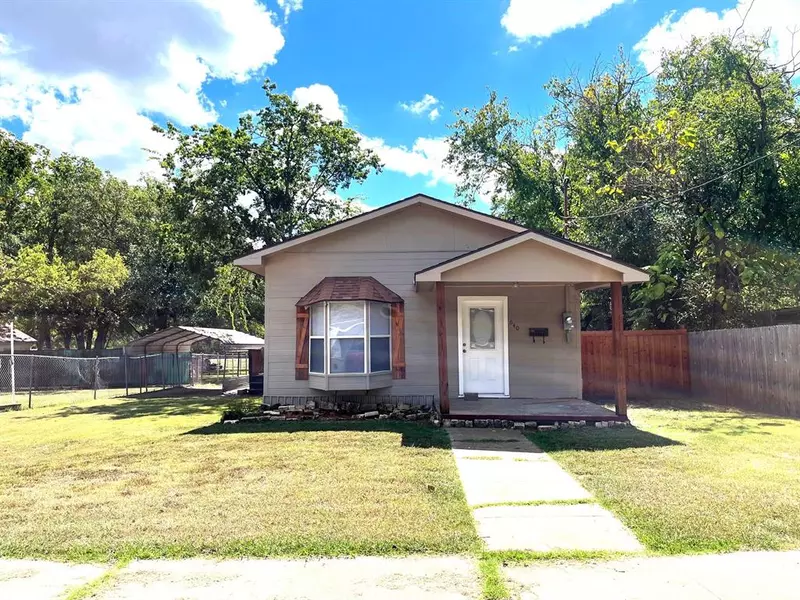 640 E South Street, Whitesboro, TX 76273