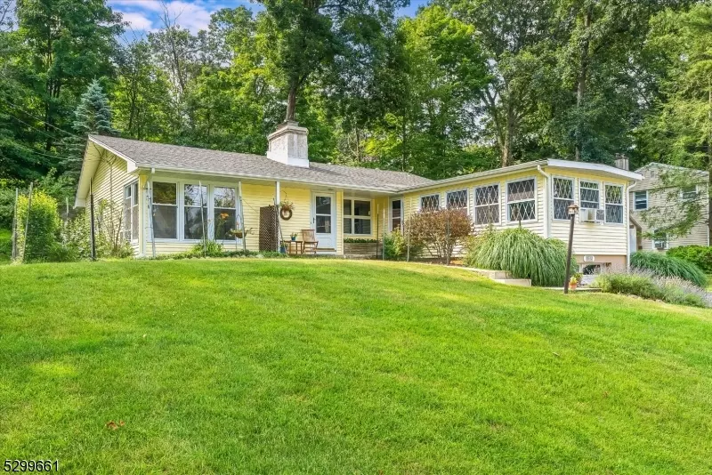 135 Summit Rd, Sparta Twp., NJ 07871