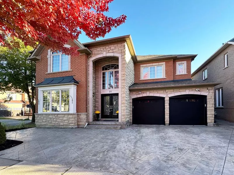 21 Haywood DR, Markham, ON L6C 3C9