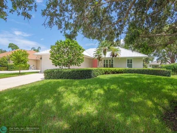 1766 8th Ct SW, Vero Beach, FL 32962