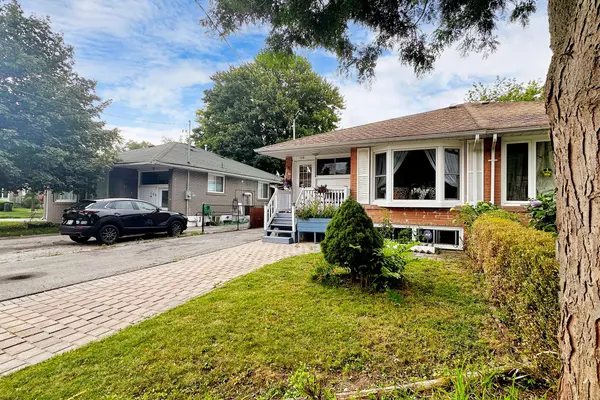 Newmarket, ON L3Y 2W2,146 MAURICE CT