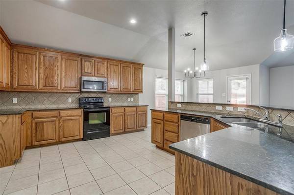 Burleson, TX 76028,12144 Rowsley Lane