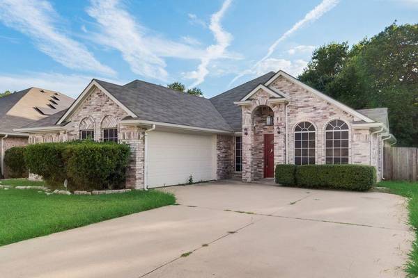 4507 Stones River Road, Grand Prairie, TX 75052