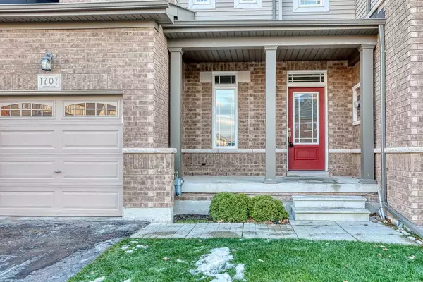 Oshawa, ON L1K 3B6,1707 Silverstone CRES