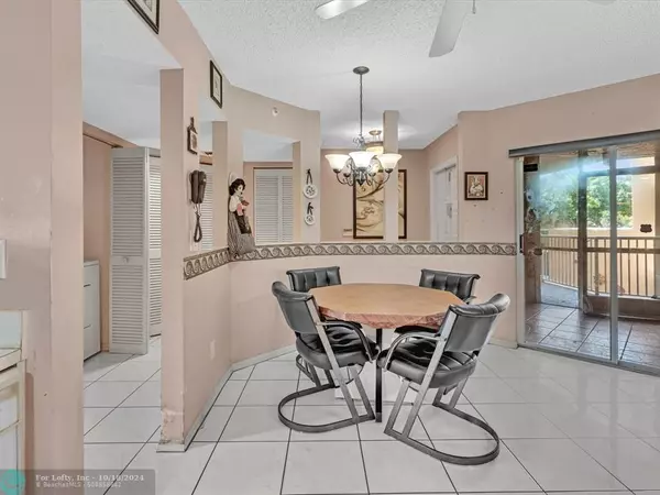 Tamarac, FL 33321,9599 Weldon Cir  #208