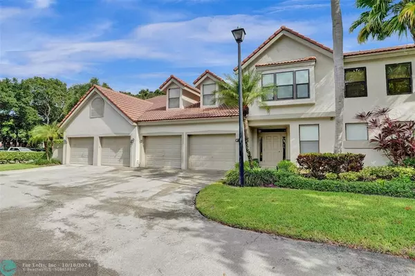 5801 Coach House Cir  #E, Boca Raton, FL 33486