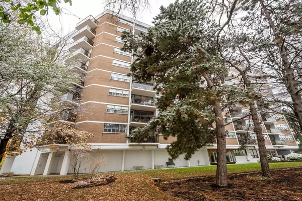 Oakville, ON L6K 3B1,212 Kerr ST #704