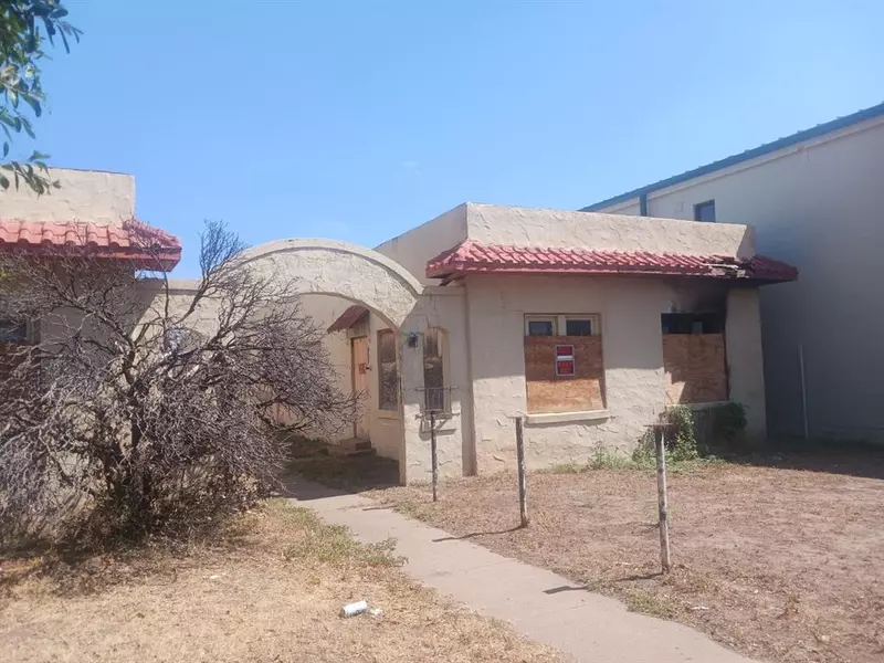 420 W Beauregard Avenue, San Angelo, TX 76903