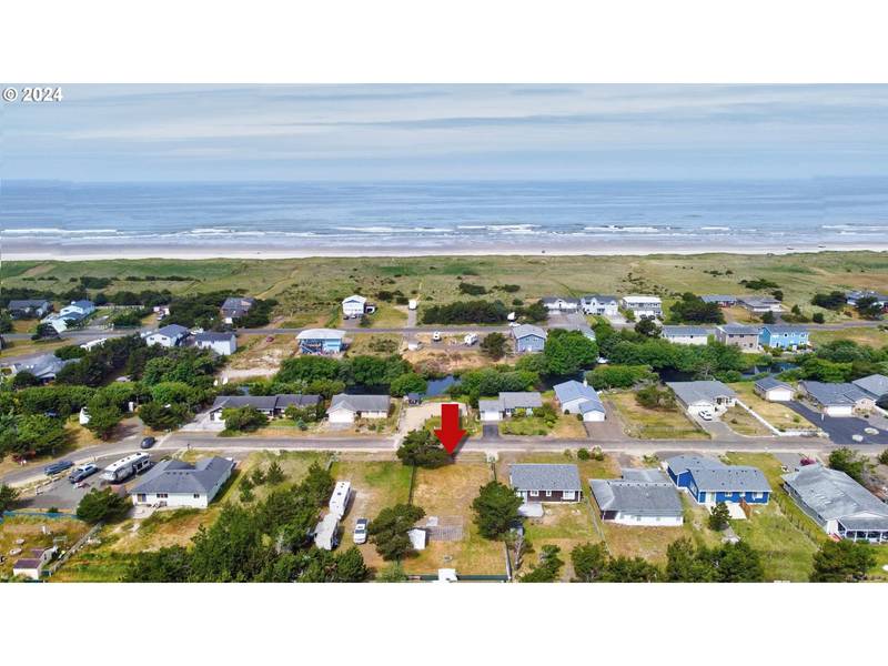 33306 H PL, Ocean Park, WA 98640