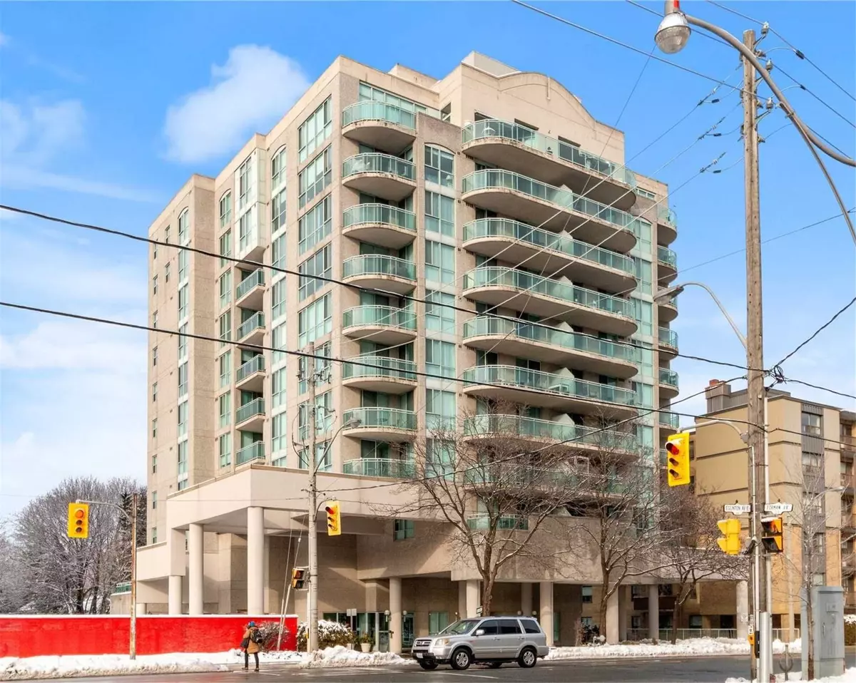 Toronto C10, ON M4P 3H8,398 Eglinton AVE E ##611