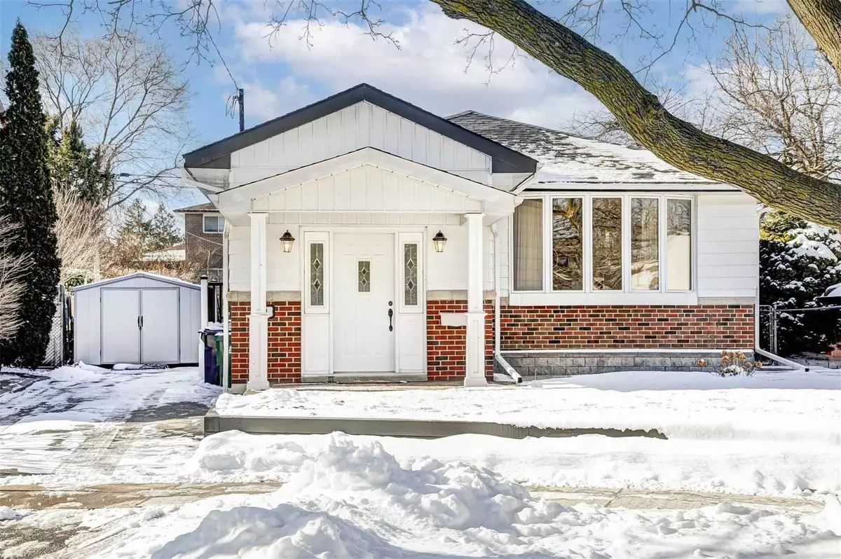 Toronto E08, ON M1K 4R8,91 Stansbury CRES