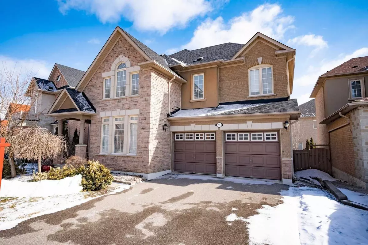 Vaughan, ON L4J 8S4,33 Bathurst Glen DR