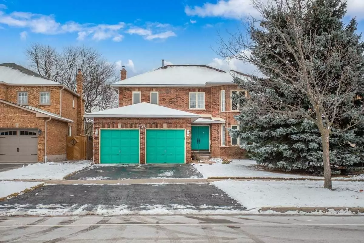 Oakville, ON L6H 5E7,376 River Oaks BLVD W