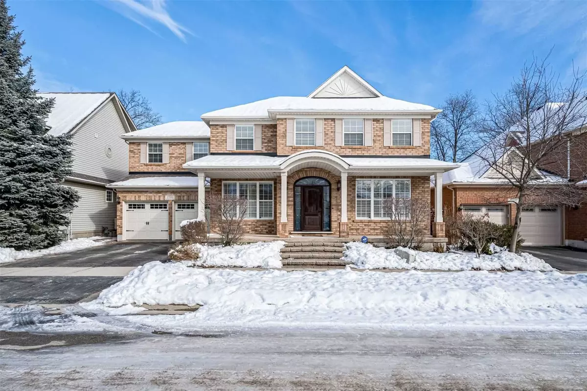 Oakville, ON L6M 3X5,2201 Glengrove CRES