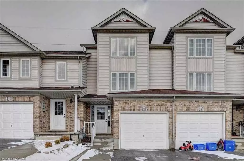 Kitchener, ON N2E 4J5,229 Red Clover CT