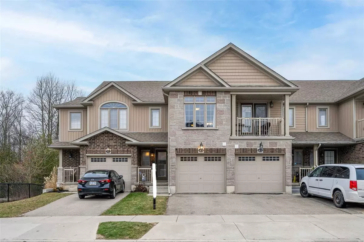 Kitchener, ON N2P 0E2,43 Meadowridge ST