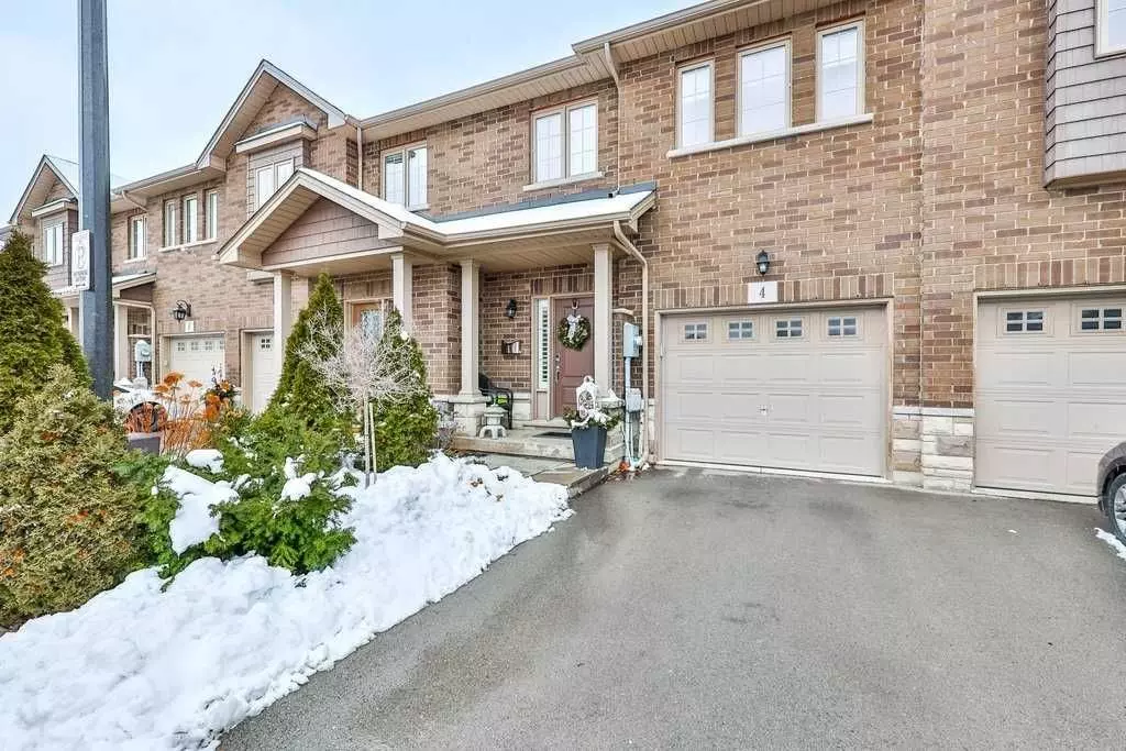 Grimsby, ON L3M 0G2,43 Kerman AVE ##4