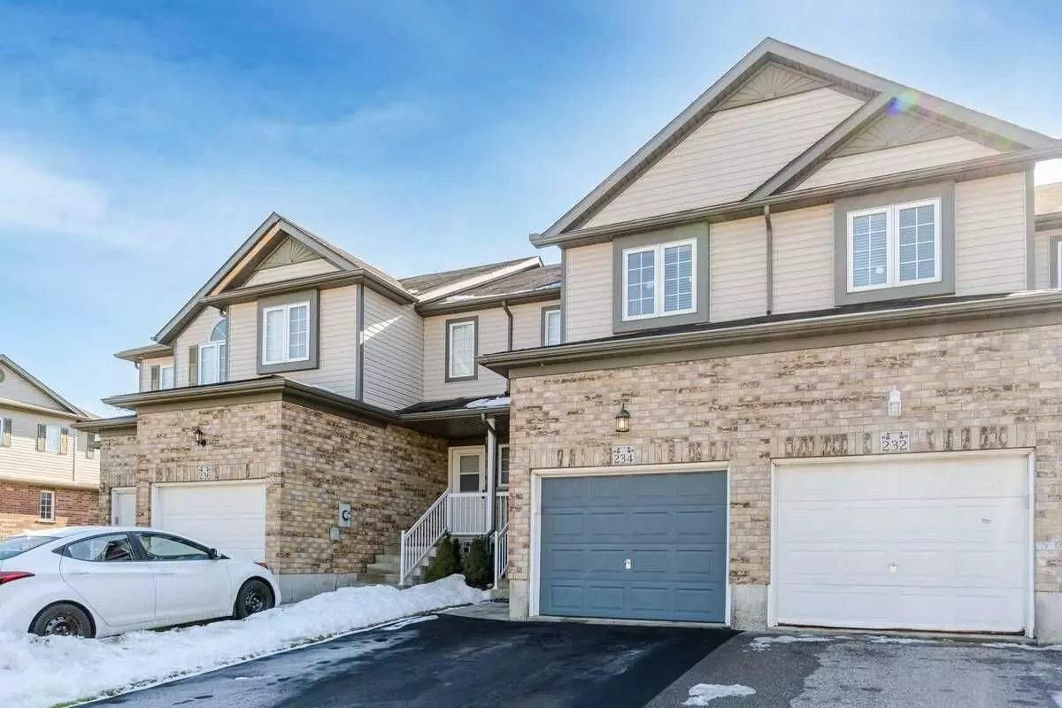 Kitchener, ON N2R 1X8,234 Sophia CRES