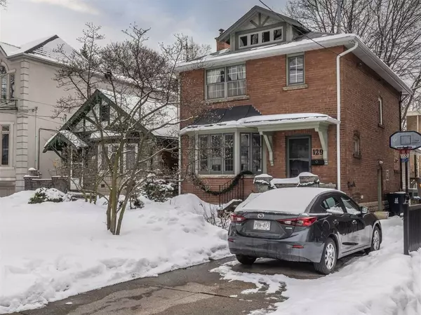 Toronto C03, ON M4R 1H1,129 St Clements AVE