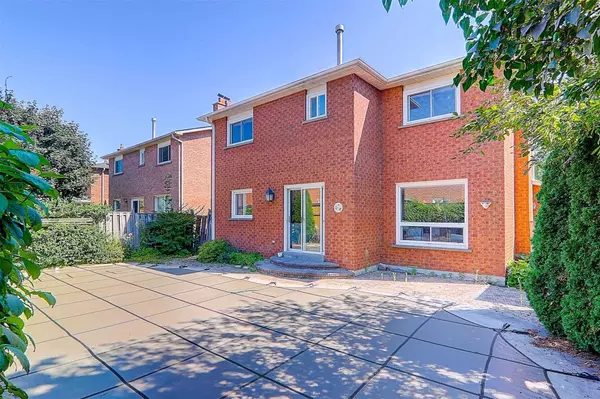 Whitchurch-stouffville, ON L4A 5E3,90 Alderwood ST