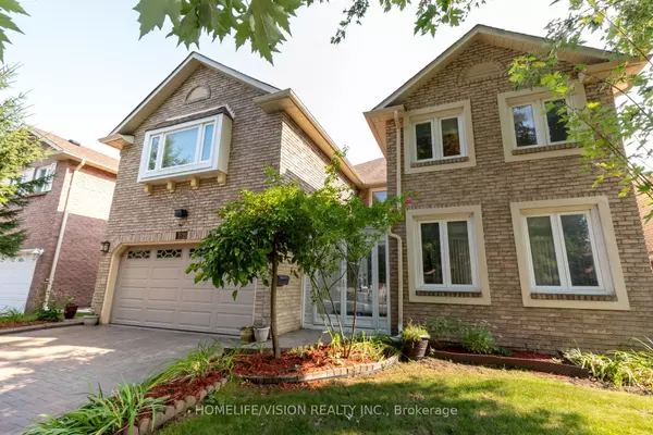 137 Old Surrey LN, Richmond Hill, ON L4C 6R9