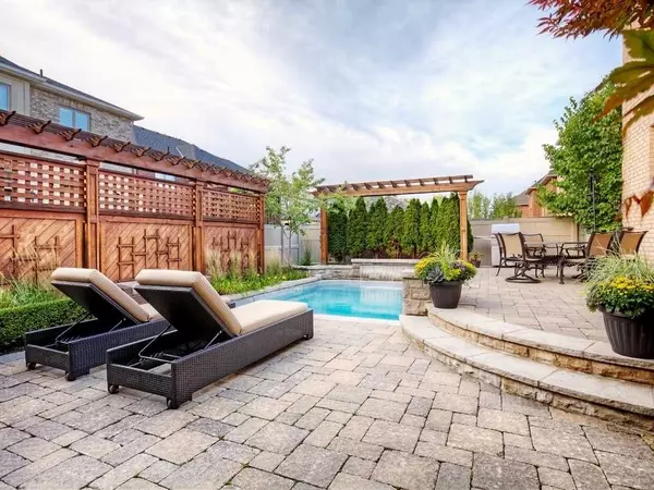 Oakville, ON L6M 0B1,3195 Ribble CRES