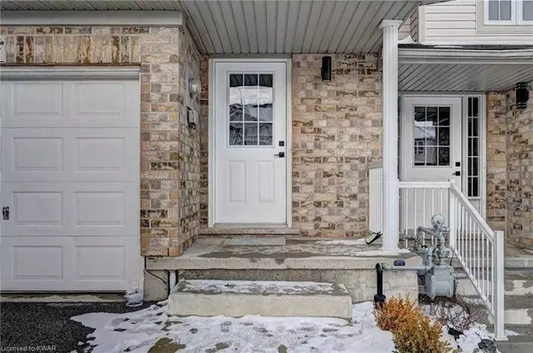 Kitchener, ON N2E 4J5,227 Red Clover CT