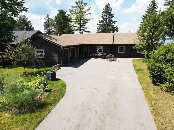 Kawartha Lakes, ON K9V 4R6,72 Leslie Frost LN