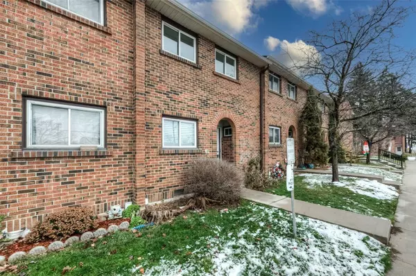 Guelph, ON N1H 3T4,201 Silvercreek Pkwy #59